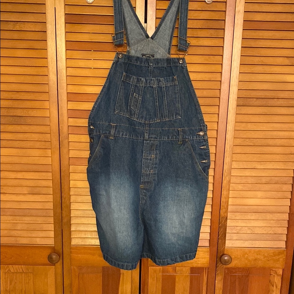 Denim  Bibbed Overalls Shorts with Pockets front and back.  Never worn